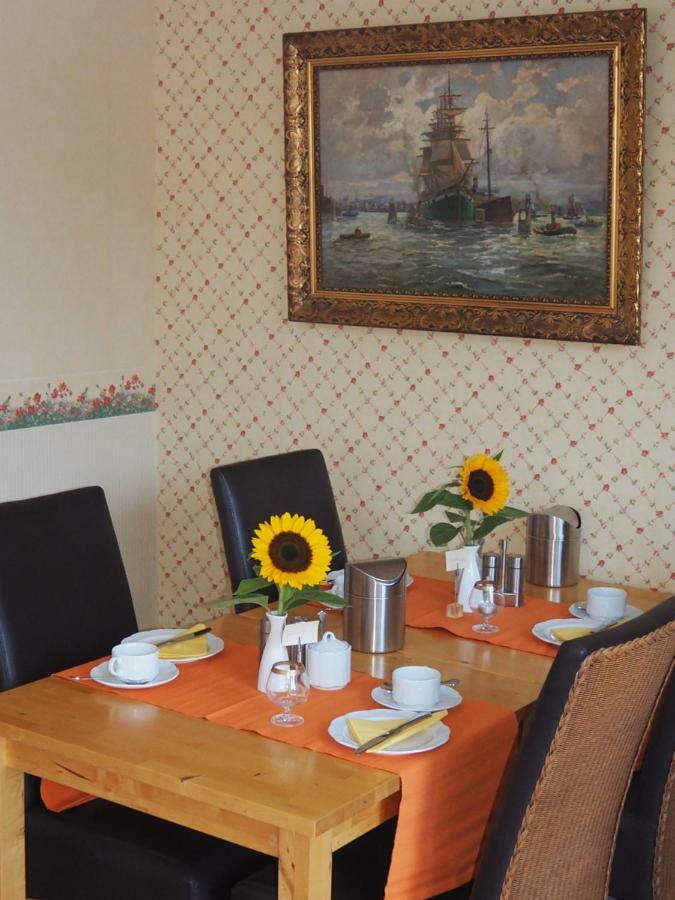 Pension Luettje Meermaid Borkum Bagian luar foto
